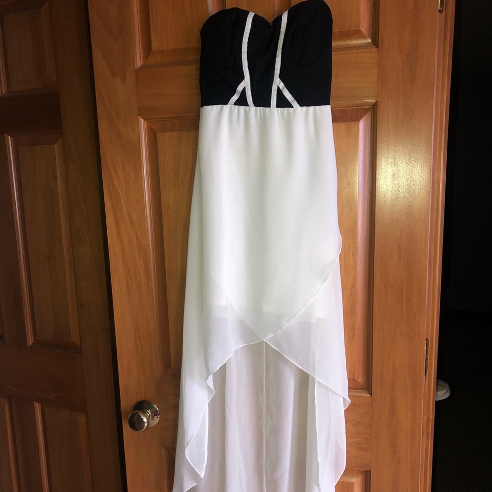 Strapless dress